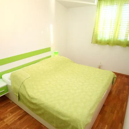 Apartments Nakir Slatine Room photo