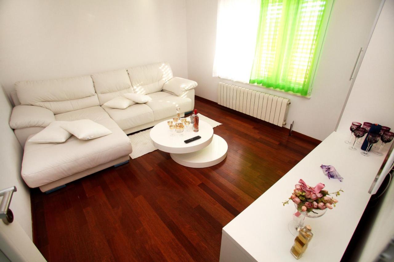 Nakir Apartament *